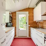 Log By Nuuksio National Park, Chalet *