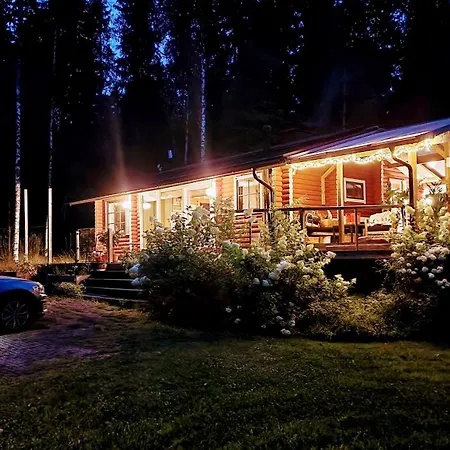 Hirsimoekki Kansallispuistossa Chalet