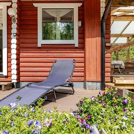 Hirsimoekki Kansallispuistossa Chalet