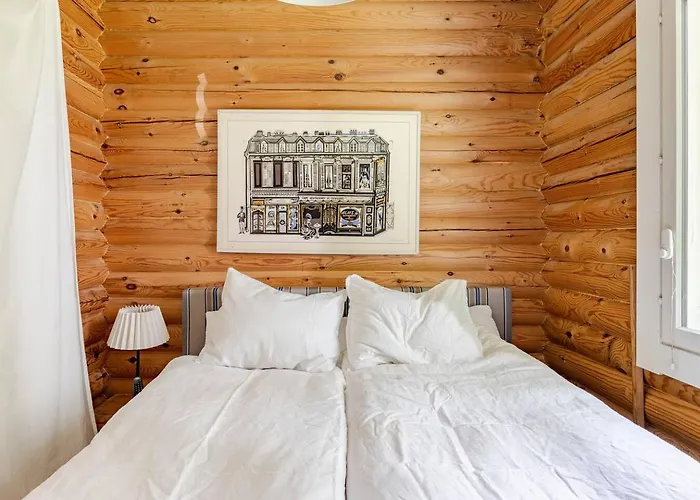 Hirsimoekki Kansallispuistossa * Espoo